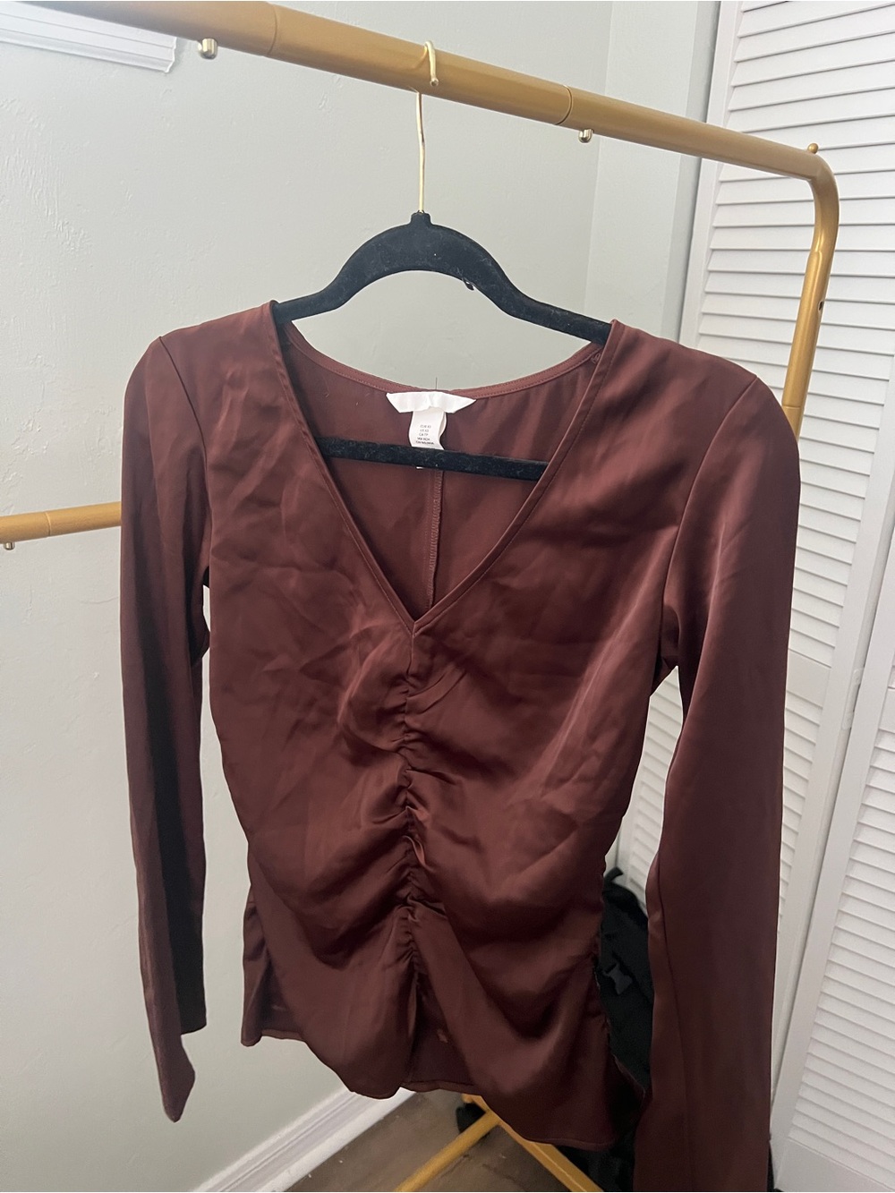 H&M Brown Satin Ruched V-Neck Long Sleeve Blouse